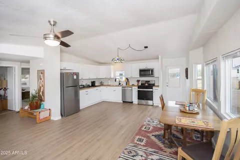 20550 E Sunset Ln, Mayer, AZ 86333 photo 4