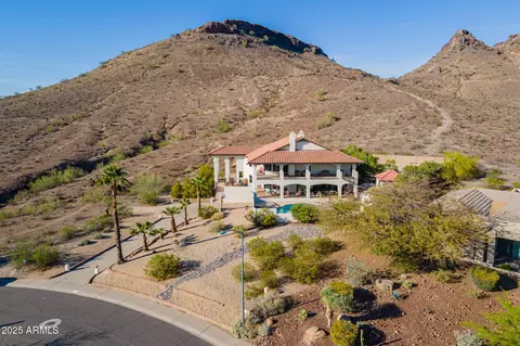 View/Area - 1234 E Claire Dr, Phoenix, AZ 85022 photo 1 of 5