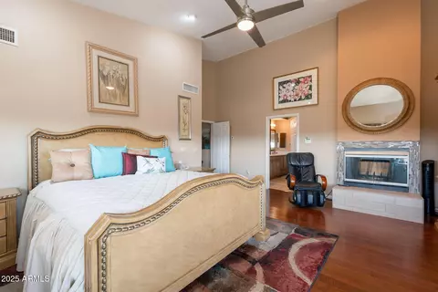 Bedroom - 1234 E Claire Dr, Phoenix, AZ 85022 photo 6 of 7