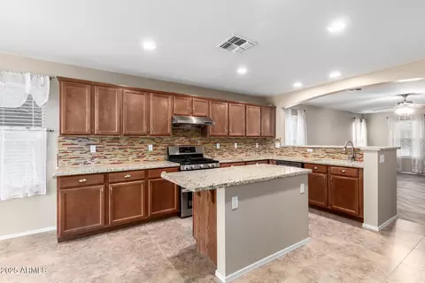 2701 S Southwind Dr, Gilbert, AZ 85295 photo 14