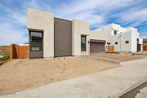 7424 W Gambit Trl, Peoria, AZ 85383
