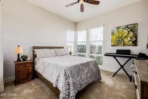 1341 E Paseo Way, Phoenix, AZ 85042 photo 8