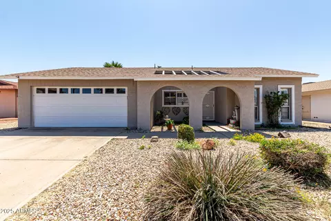 5221 W Garden Dr, Glendale, AZ 85304