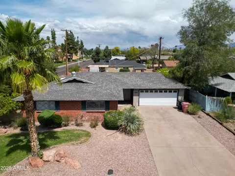 8204 E Turney Ave, Scottsdale, AZ 85251