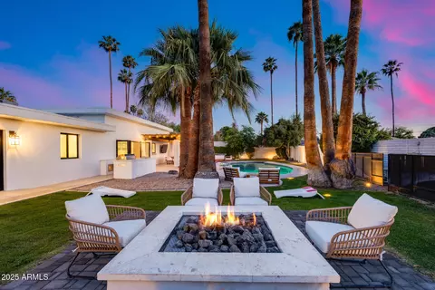 Exterior - 7820 N 5th Ave, Phoenix, AZ 85021 photo 9 of 12