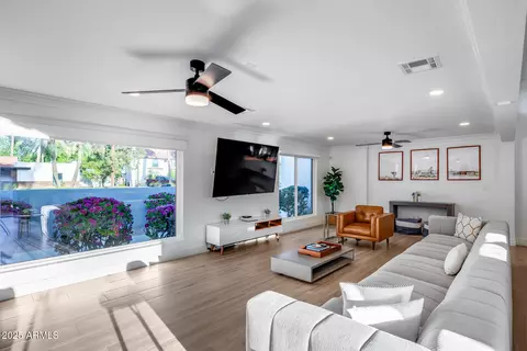 Living - 7820 N 5th Ave, Phoenix, AZ 85021 photo 1 of 6