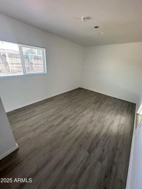 2027 E Michelle Dr, Phoenix, AZ 85022 photo 11
