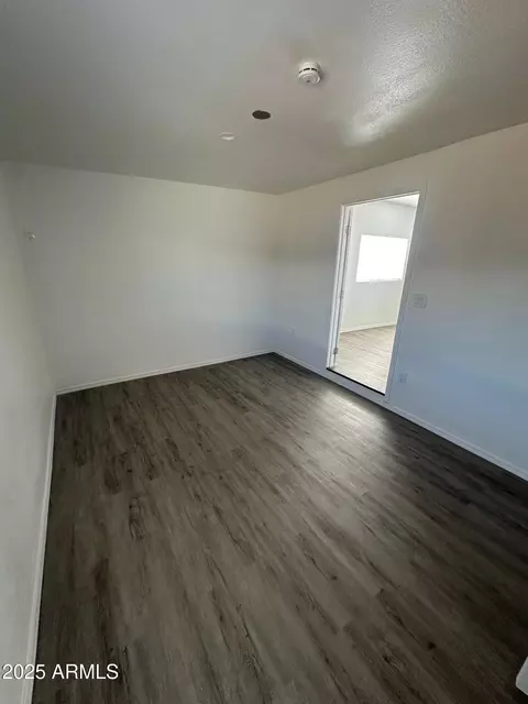 2027 E Michelle Dr, Phoenix, AZ 85022 photo 10