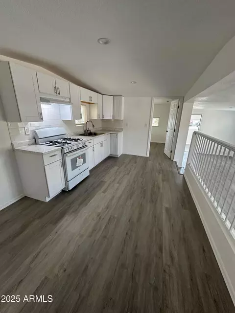 2027 E Michelle Dr, Phoenix, AZ 85022 photo 3