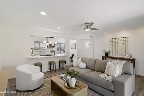 7041 E Cypress St, Scottsdale, AZ 85257