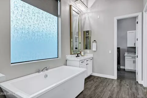 Bath - 3842 E Alameda Ln, Gilbert, AZ 85298 photo 6 of 6