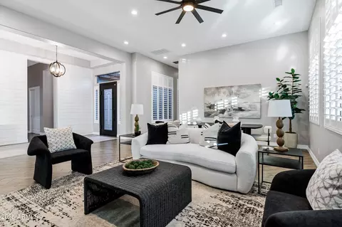 Living - 3842 E Alameda Ln, Gilbert, AZ 85298 photo 2 of 5