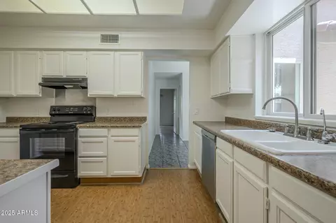 Kitchen - 945 N Pasadena -- #84, Mesa, AZ 85201 photo 5 of 9