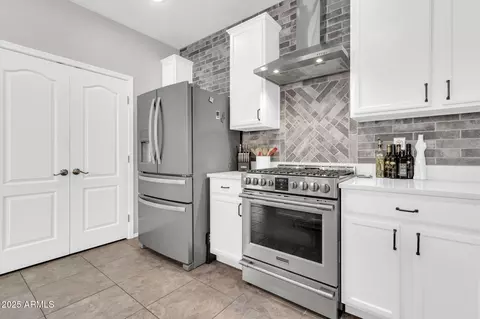 3841 E Jasper Dr, Gilbert, AZ 85296 photo 9