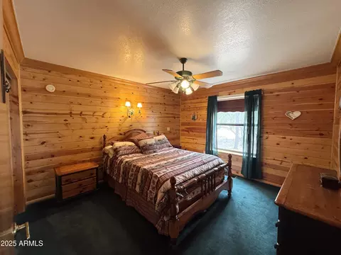 Bedroom - 3110 Apache Dr, Happy Jack, AZ 86024 photo 2 of 3