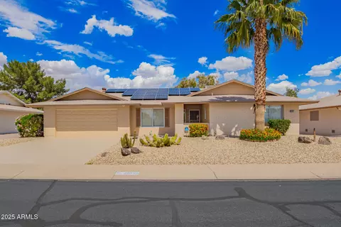 20006 N Palo Verde Dr, Sun City, AZ 85373