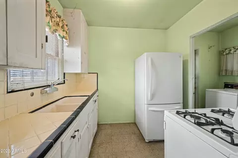 1824 W Weldon Ave, Phoenix, AZ 85015 photo 8