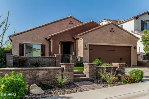 1322 W Spur Dr, Phoenix, AZ 85085