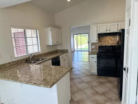 2016 E Danbury Rd, Phoenix, AZ 85022 photo 4