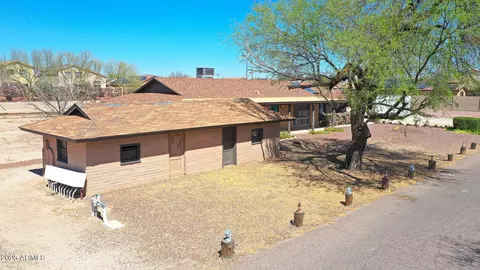 25728 W Northern Lights Way, Buckeye, AZ 85326