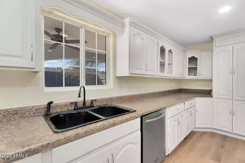 8421 S 6th Ave, Phoenix, AZ 85041 photo 17