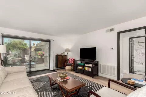 3825 E Camelback Rd #142, Phoenix, AZ 85018 photo 4