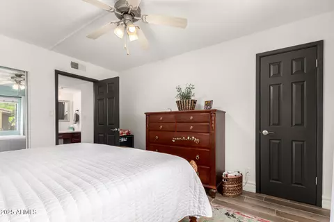 3825 E Camelback Rd #142, Phoenix, AZ 85018 photo 17
