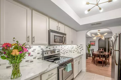 3825 E Camelback Rd #142, Phoenix, AZ 85018 photo 9