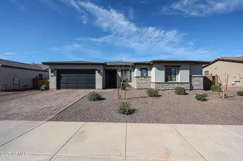 8356 W Carole Ln, Glendale, AZ 85305