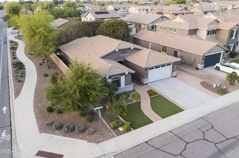 2540 E Orleans Dr, Gilbert, AZ 85298 photo 2