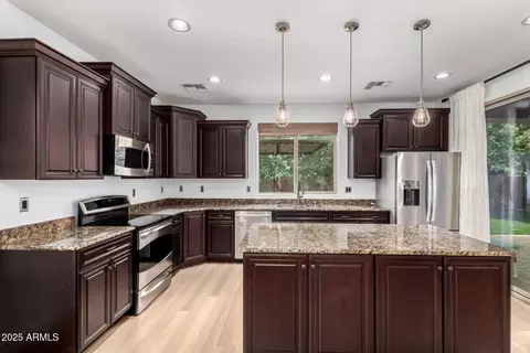 2540 E Orleans Dr, Gilbert, AZ 85298 photo 11
