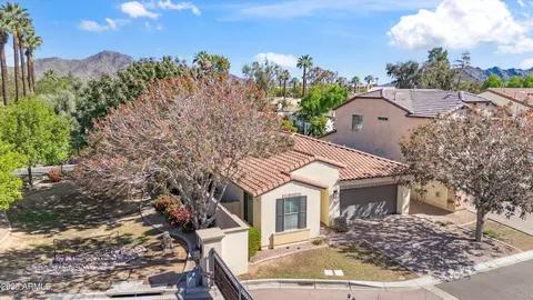 6 E Laurie Ln, Phoenix, AZ 85020 photo 2