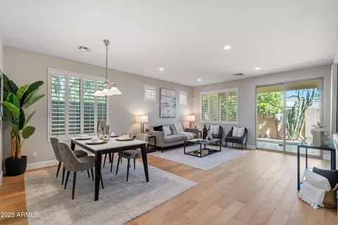 6 E Laurie Ln, Phoenix, AZ 85020 photo 8