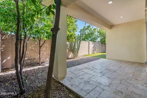 6 E Laurie Ln, Phoenix, AZ 85020 photo 30
