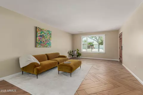 Living - 8129 N 17th Dr, Phoenix, AZ 85021 photo 1 of 3