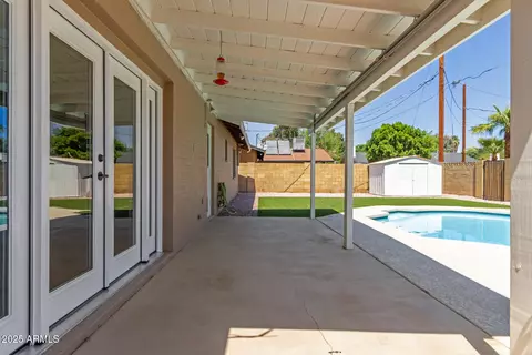 Exterior - 8129 N 17th Dr, Phoenix, AZ 85021 photo 2 of 7