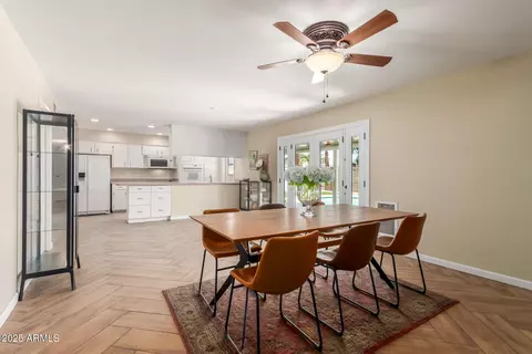 Dining - 8129 N 17th Dr, Phoenix, AZ 85021 photo 2 of 2