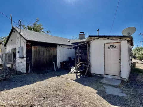 Exterior - 231 E Second Ave, Hayden, AZ 85135 photo 4 of 5