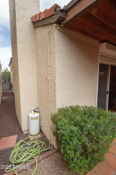 Exterior - 4318 N 29th Way, Phoenix, AZ 85016 photo 7 of 13