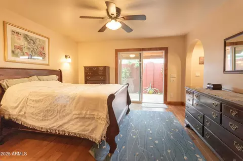 Bedroom - 4318 N 29th Way, Phoenix, AZ 85016 photo 1 of 7