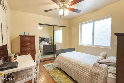 Bedroom - 4318 N 29th Way, Phoenix, AZ 85016 photo 5 of 7