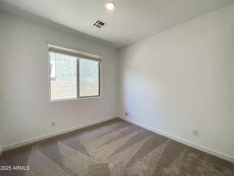 Bedroom - 3839 S 63rd Dr, Phoenix, AZ 85043 photo 5 of 5