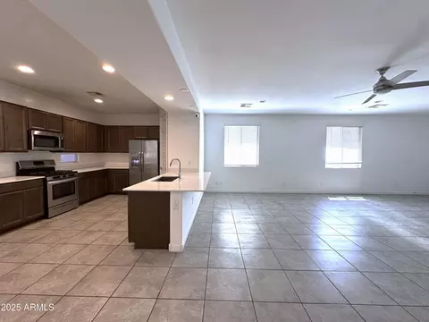 Kitchen - 3839 S 63rd Dr, Phoenix, AZ 85043 photo 7 of 7
