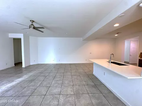 Living - 3839 S 63rd Dr, Phoenix, AZ 85043 photo 1 of 2