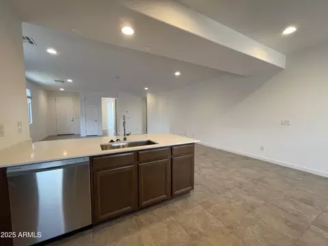 Kitchen - 3839 S 63rd Dr, Phoenix, AZ 85043 photo 2 of 7