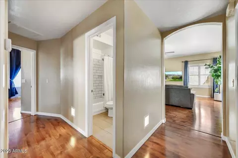 2122 E Angela Dr, Phoenix, AZ 85022 photo 8