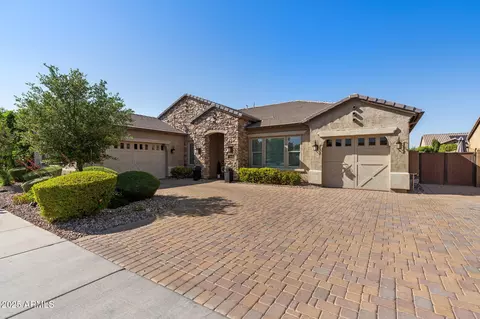 22302 E Russet Rd, Queen Creek, AZ 85142