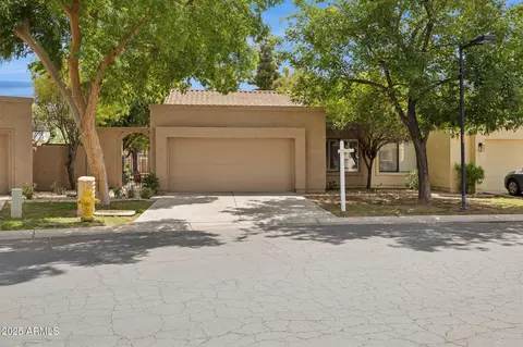 5 W Ranch Rd, Tempe, AZ 85284
