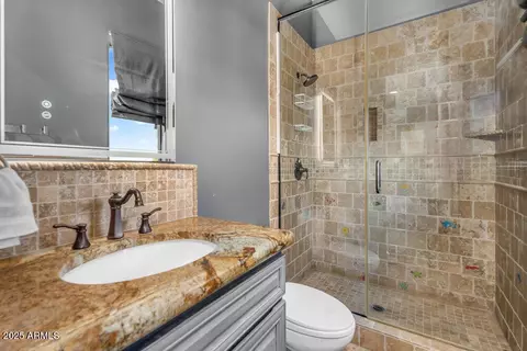 Bath - 3675 N 59th Pl, Phoenix, AZ 85018 photo 8 of 8