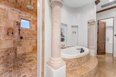 Bath - 3675 N 59th Pl, Phoenix, AZ 85018 photo 2 of 8